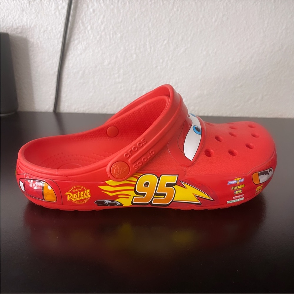 lightning mcqueen crocs